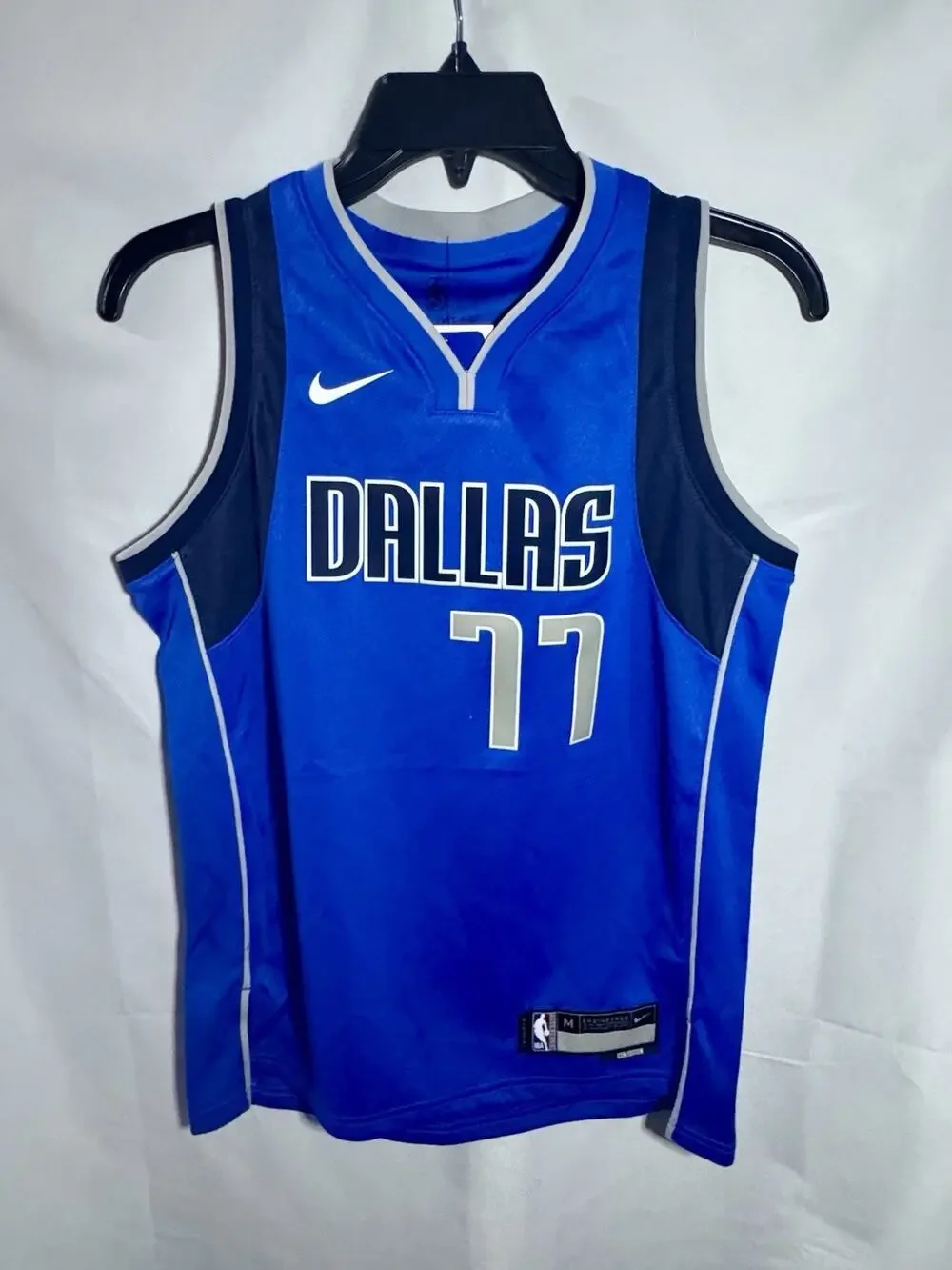 Luka Doncic Dallas Mavericks Youth Icon Edition Swingman Jersey Size S- NWT
